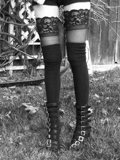 thigh high combat boots Tumblr Fashion, Style, Goth fashion