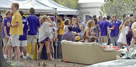 What's the tailgating scene like out there today? Tiger Rant