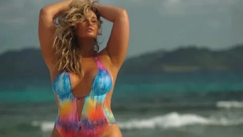 Hunter McGrady Sexy - 2017 'Sports Illustrated' Swimsuit Iss