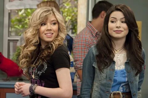 Here Are The Icarly Revival S Most Mature Moments Ew Com - M