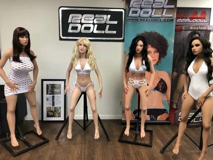 RealDoll na Twitteru: "Our team colors are apparently white,