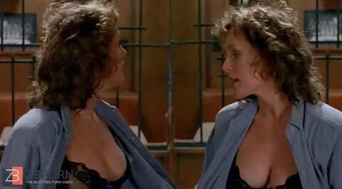 Bonnie Bedelia Ultimate Naked Bevy / ZB Porn