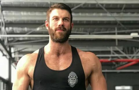 Gay wrestler Dave Marshall makes homemade porn to fight LGBT