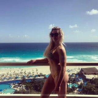 75+ Hot Charlotte Flair Photos That Will Make Your Day