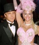 Larry Birkhead revealed as father of Anna Nicole Smith's dau