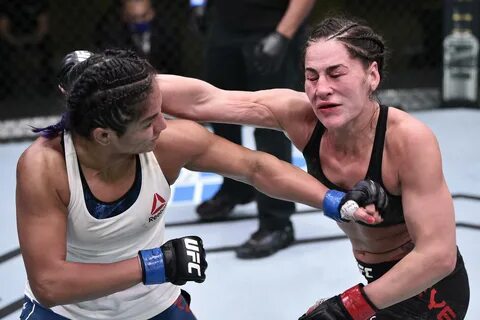 CYNTHIA CALVILLO MADE QUICK WORK OF JESSICA EYE IN UFC! Fast