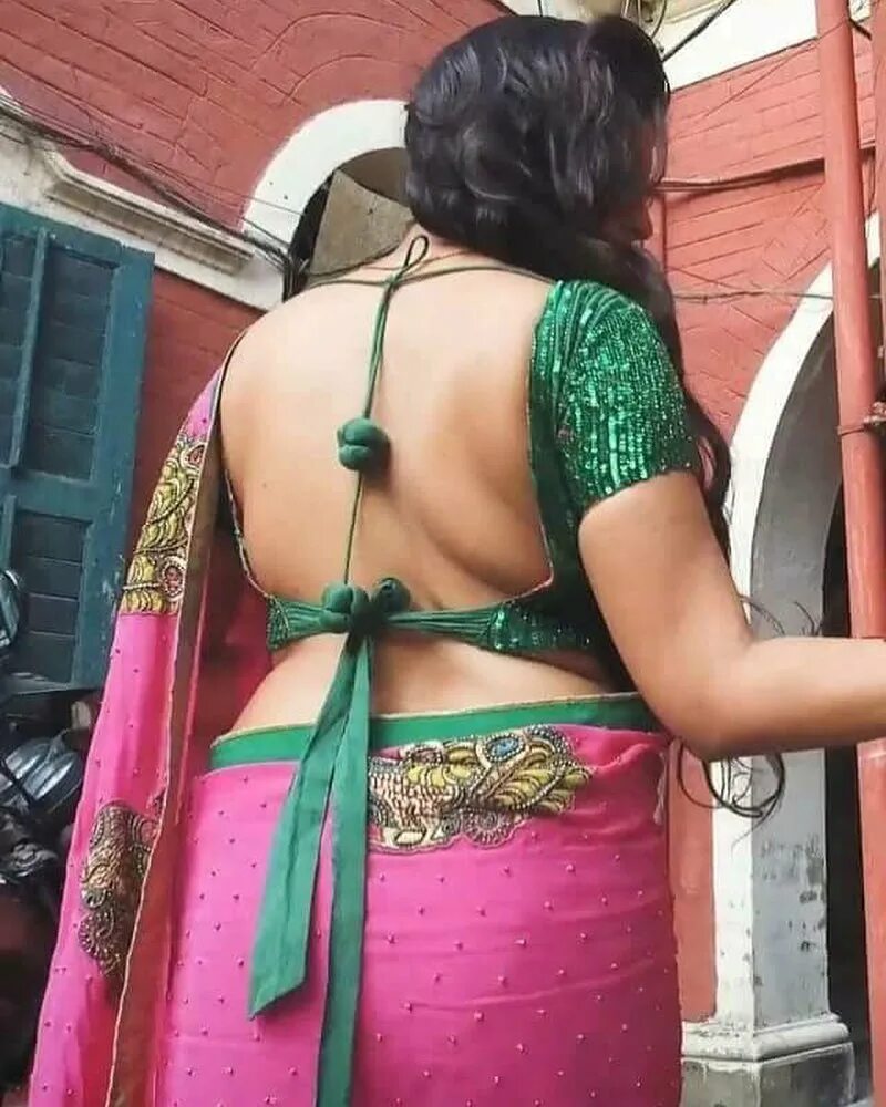 ...sari #backless #blouse #back #hot #indian #women #girl #lady #sareeseduc...