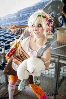 Tiny Tina - San Diego Comic-Con 2015 - Photo by Geeks are Se