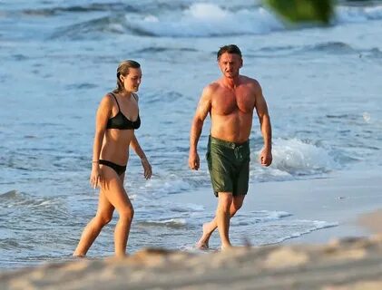 Leila george sexy pics 🌈 Sean Penn, 57, hits the beach with 