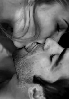 Фото поцелуев в губы с языком: Фотогалерея поцелуев - красив