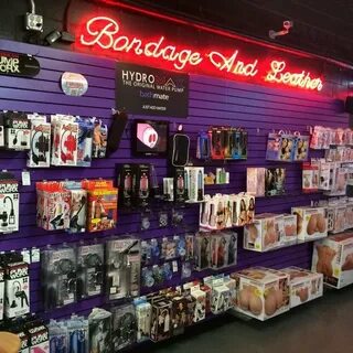 Foto di Suzie's Adult Superstores - Tower District - 1267 N 