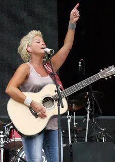 Lorrie morgan Best country music, Country pop, Country music