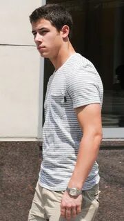 Nick Jonas Picture 122 - Nick Jonas Out and About in Midtown