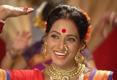 Marathi Actress Saree Photo Gallery