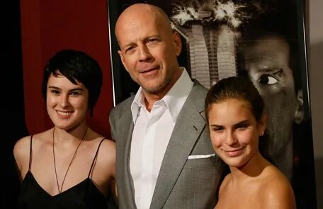 Bruce Willis daughter could go topless - Entertainment - Emi