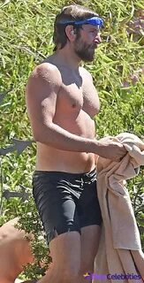 Bradley Cooper Nude And Erotic Gay Photos & Vids - Men Celeb