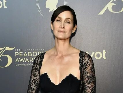 Carrie-Anne Moss - Net Worth, Salary, Age, Height, Bio, Fami