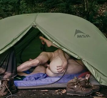 Ебля в палатке (69 фото)