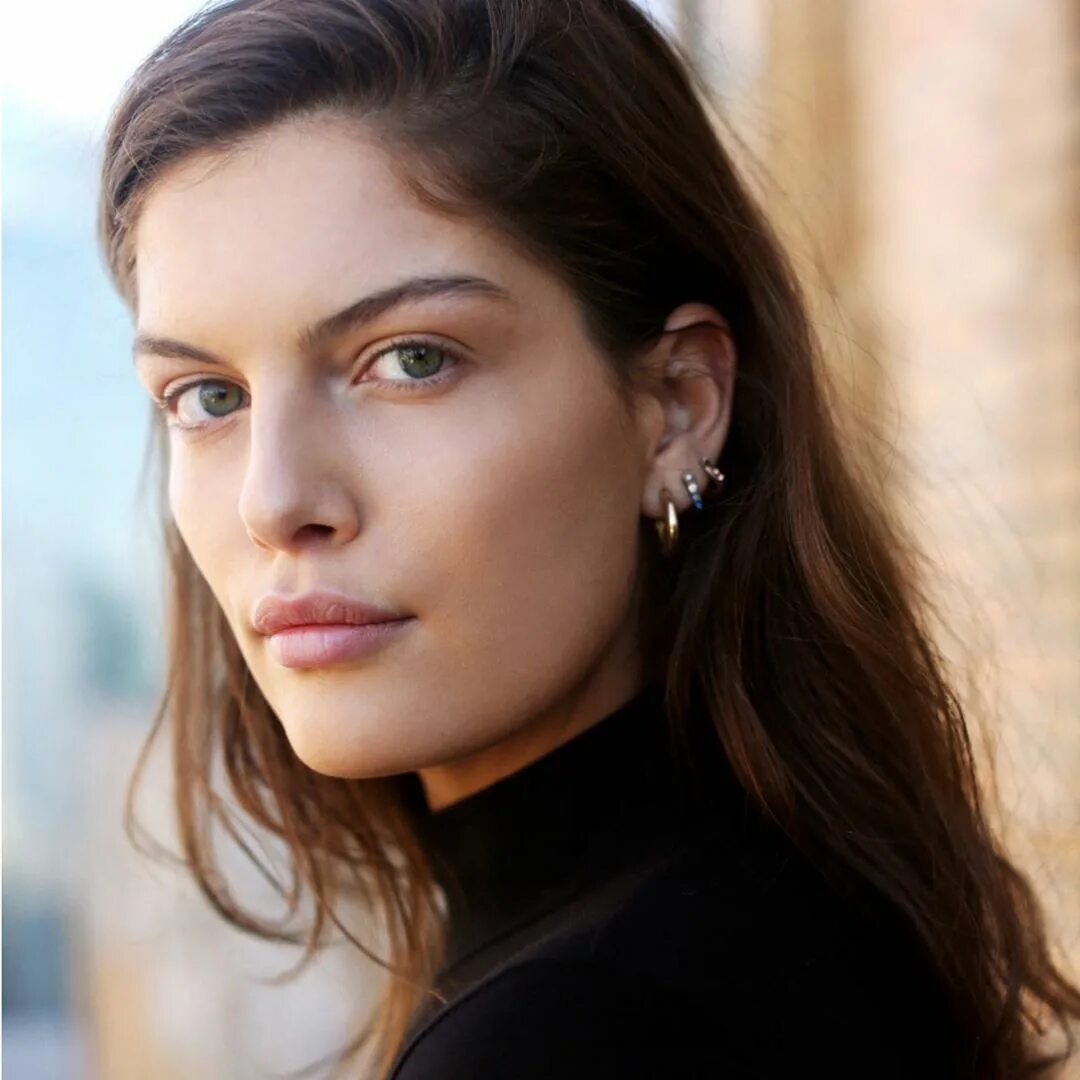 VANESSA is now represented by Karin Models @vanessafuchs. 