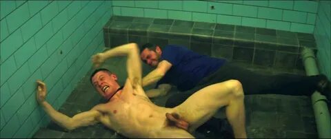 Jack O'Connell nudo in "Il ribelle - Starred Up" (2013) - Nu