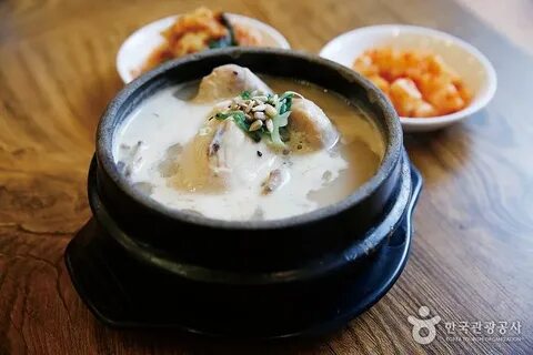 Tosokchon Samgyetang (토속촌 삼계탕)