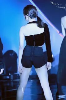 8 Photos of TWICE Mina's Dark and Sexy Outfit