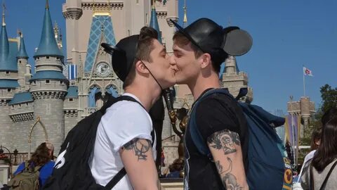 This Couple's Disney World Proposal Is A Fairy Tale Come Tru