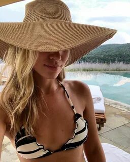 Kristine Leahy on Instagram: "I’m Italian now..." in 2020 Kr