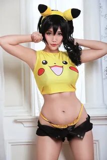 Cosplay sexy pikachu
