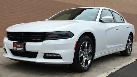 2015 Dodge Charger SXT AWD - Power Sunroof, 19in Alloys, Sir