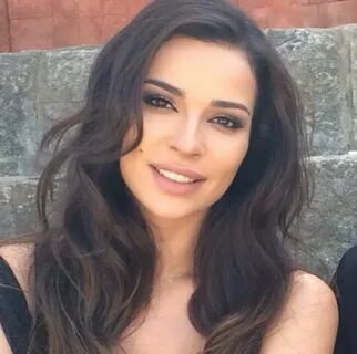 Classify Lebanese-Tunisian actress Nadine Nassib Njeim