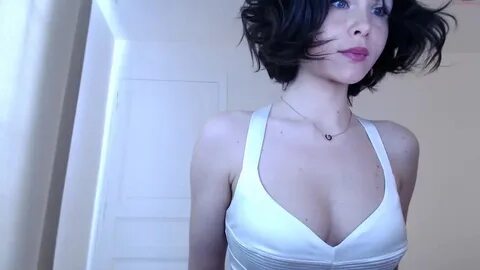 sasha_ursx sweet thing masturbates shaved cunt