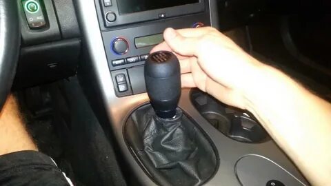 Stock C6 ZO6 Shifter vs. MGW Shifter with Race Knob - YouTub