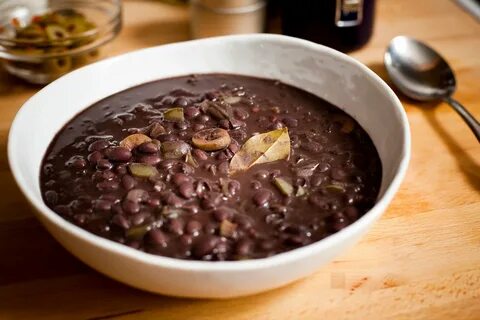 Abuelo Peláez’s Frijoles Negros (Black Beans) Recipe - NYT C