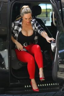 NICOLE COCO AUSTIN Out in Beverly Hills 02/02/2017 - HawtCel