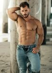 Pin by Marcin_Miko_Matey on man in Jeans Muscle men, Beautif