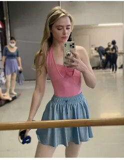 Kathryn Newton. Nude Sexy Photos - RealPornClip.Com