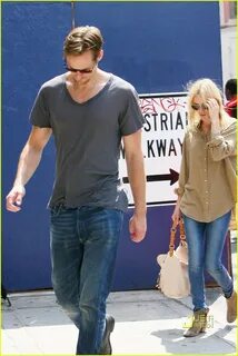 Kate Bosworth & Alexander Skarsgard: Hotel Hook-Up: Photo 24