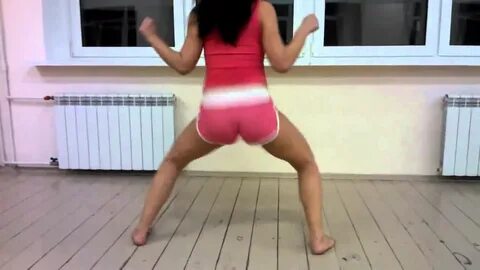 Sexy girl twerking - YouTube