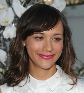 More Pics of Rashida Jones Pink Lipstick (7 of 10) - Makeup 