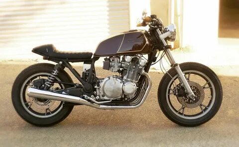 Lovely local Cafe Racer built by Jimmy in Perth. It was goin