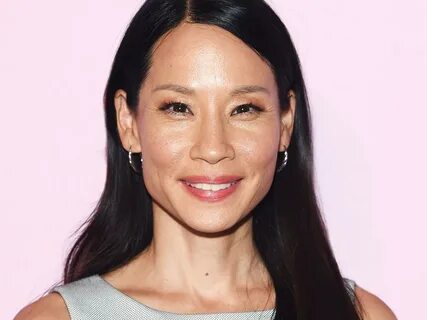 Lucy Liu Bleached Her Hair Blonde - & It Looks So Good