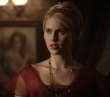 Rebekah Mikaelson/Appearance Vampire diaries rebekah, The or