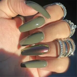 25 Stunning Olive Green Nail Designs You Must Copy Right Now