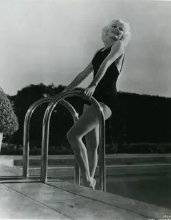 Picture of Jean Harlow