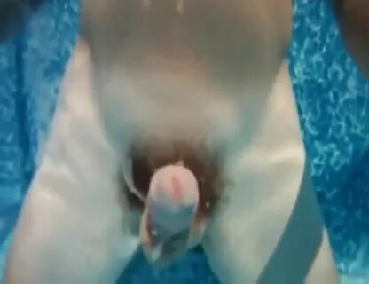 23 massive squirts underwater - BoyFriendTV.com