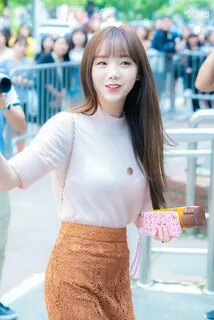 슈퍼스타김케이 ☆ na Twitterze: "180907 뮤뱅출근 케이 #러블리즈 #Lovelyz #케이 #