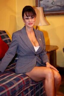 "Nailin' Palin" porn star says safe sex only