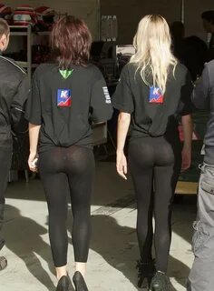 Whoever thought of yoga pants deserves a medal - leenks.com