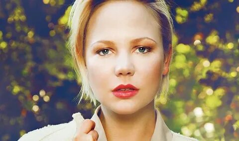 Аделаида Клеменс (Adelaide Clemens) - биография, фото, лична